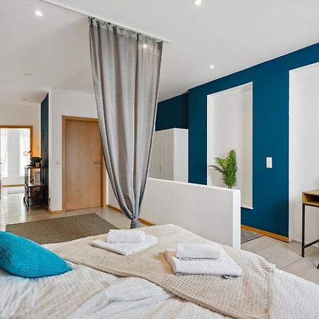 Gross, Modern, Vollausgestattet, Gemuetlich Mit Kueche Und Parkplatz Fuer Urlaub Oder Business Apartment Kettig Ngoại thất bức ảnh