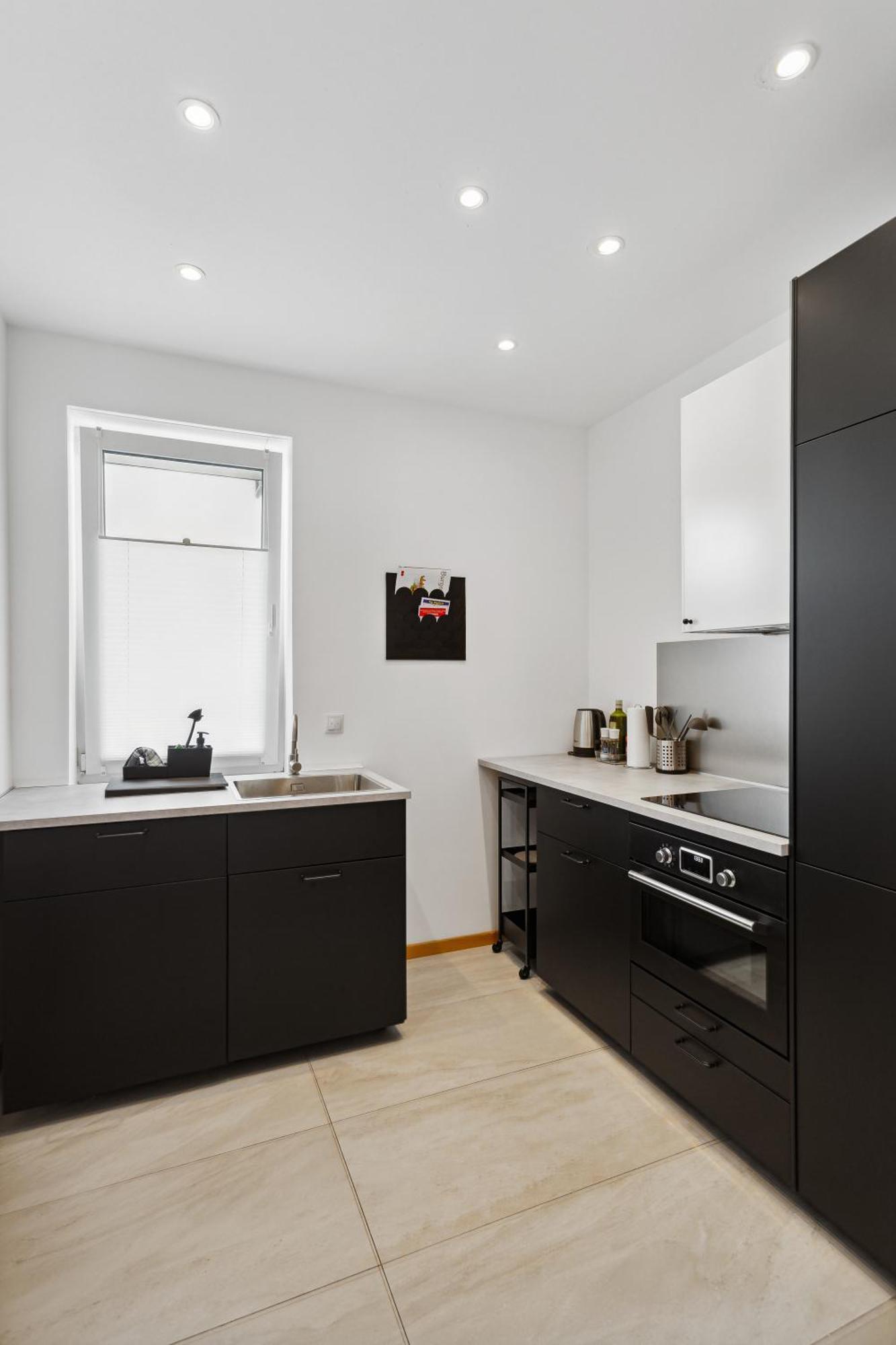 Gross, Modern, Vollausgestattet, Gemuetlich Mit Kueche Und Parkplatz Fuer Urlaub Oder Business Apartment Kettig Ngoại thất bức ảnh